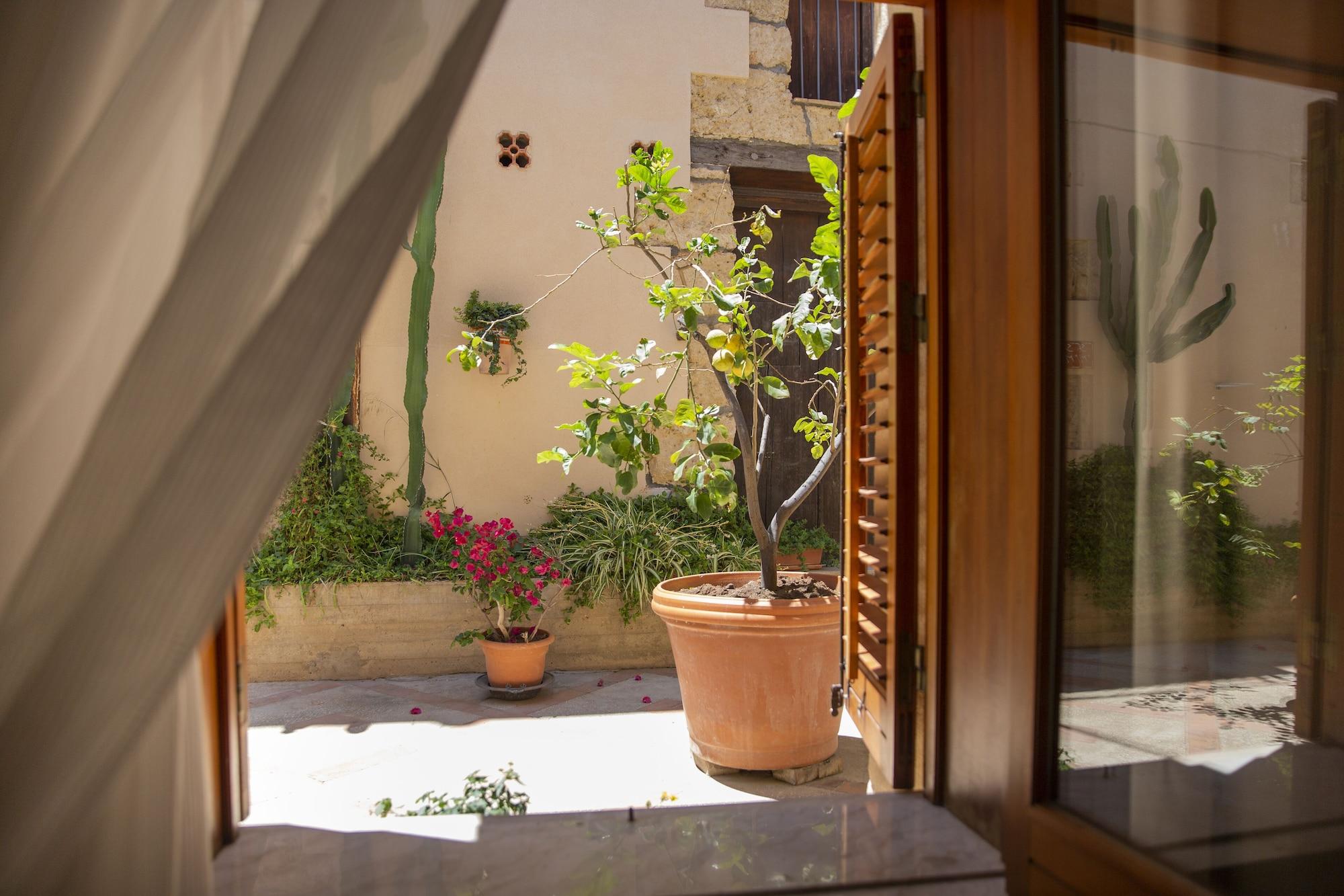 Hotel Al Madarig Castellammare del Golfo Dış mekan fotoğraf